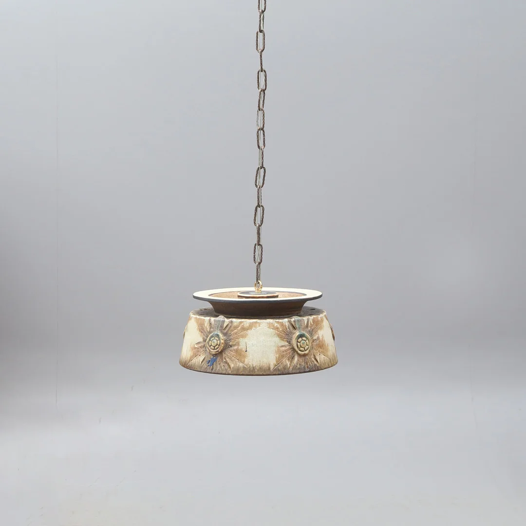 TAKLAMPA, keramik, enlgt uppgift Danmark. — Ceiling lights — Kalmar Auktionsverk