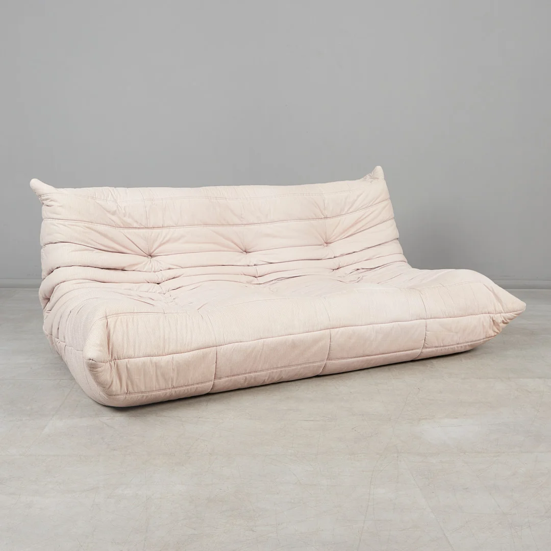 MICHEL DUCAROY. Ligne Roset, Sofa / Dreisitzer, Modell 'Togo', Entwurf 1973, Frankreich. — Sofas & Seatings — Stockholms Auktionsverk Köln
