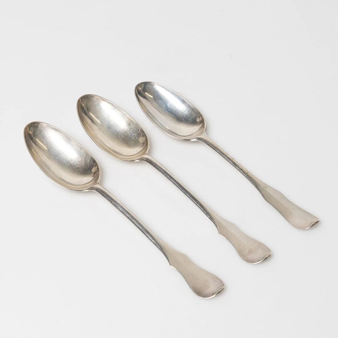 JOHAN HENRIK SCHVART, 3 st. skedar, silver. Karlskrona 1798. — Silver — Stockholms Auktionsverk Helsingborg