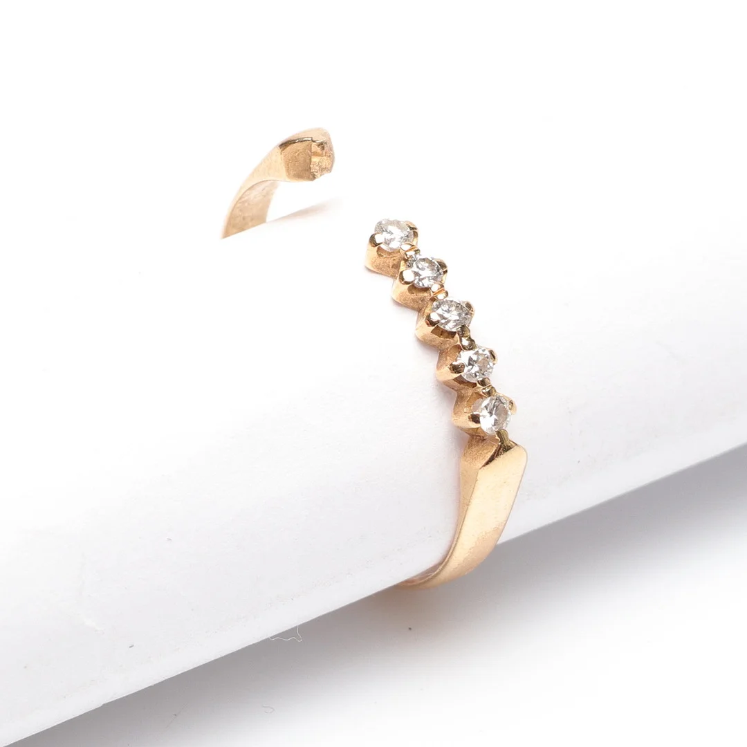 SKROTGULD, guld, diamanter, 18k, ca 2,4 gram. — Rings — Gomér & Andersson Linköping
