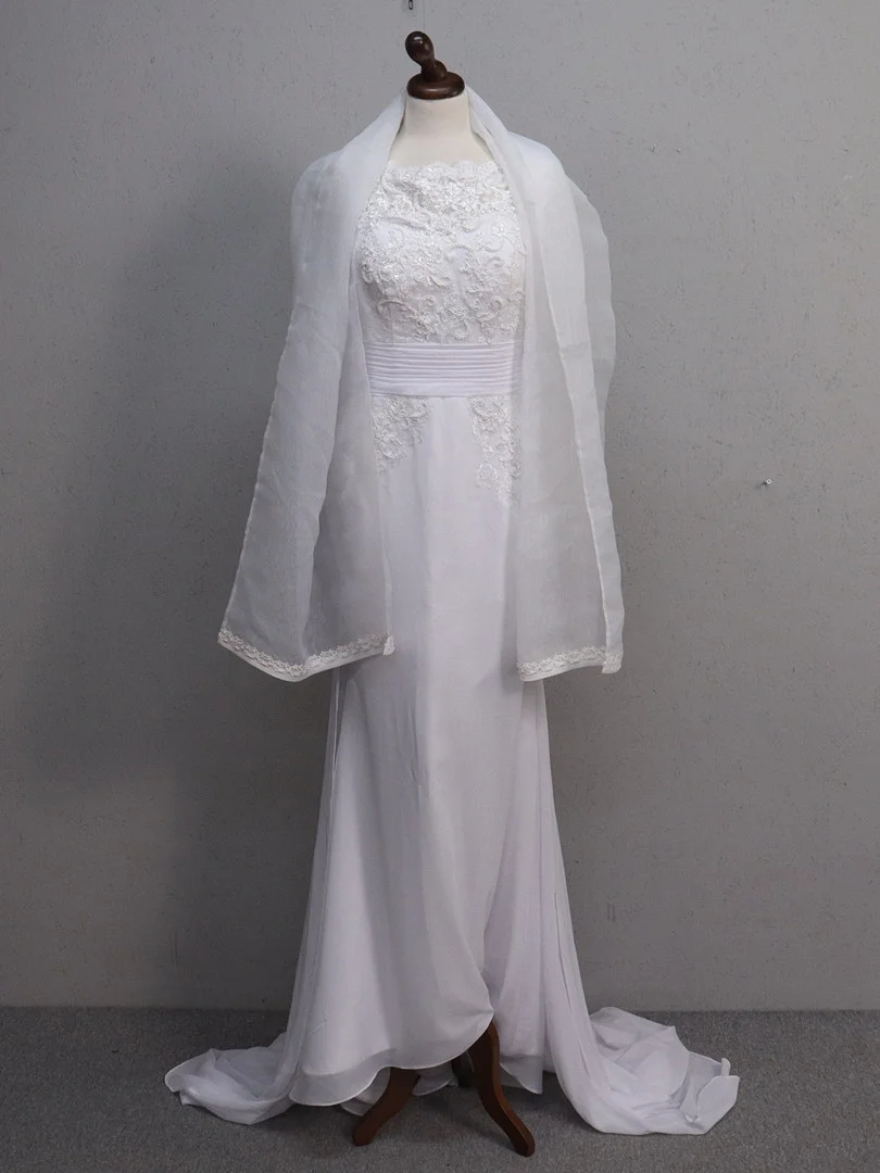 AFTONKLÄNNING med broderi och pärlor, 2000-tal, storlek M/L. — Vintage & Designer Fashion — Markus Auktioner