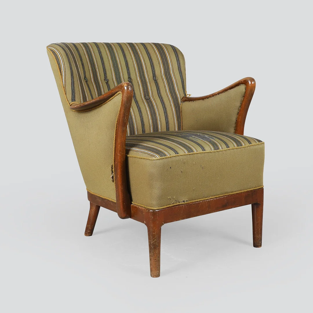 Dansk design. Lænestole af bøg og uld, 1940'erne. — Armchairs & Chairs — Bidstrup Auktioner