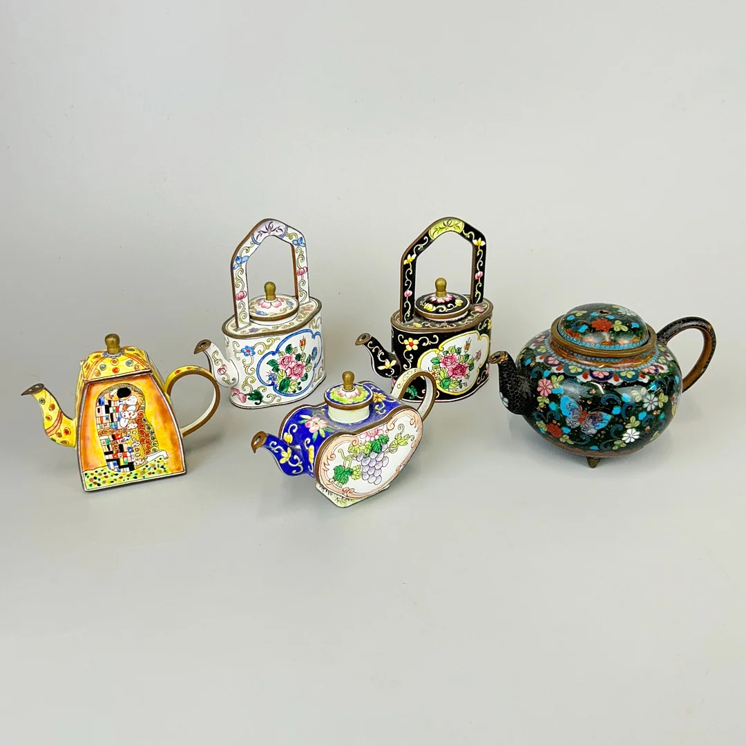 CLOISONNÉ TEAPOTS. — Cloisonné — Chalkwell Auctions