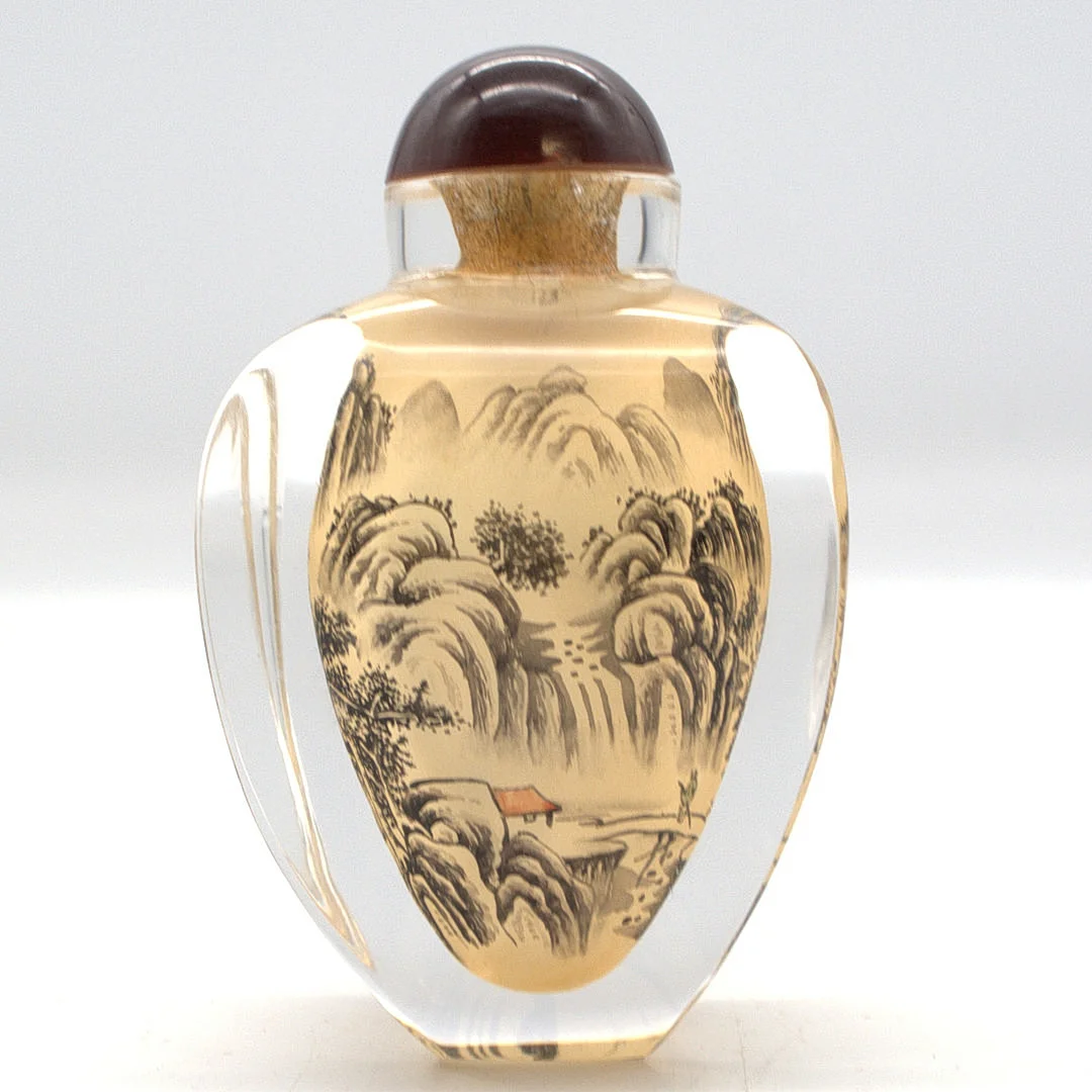 CHINESISCHE GLAS-SNUFFBOTTLE, MIT LANDSCHAFTSMOTIV, 20. JAHRHUNDERT. — Ceramics & Porcelain — Kunst- und Auktionshaus Kleinhenz