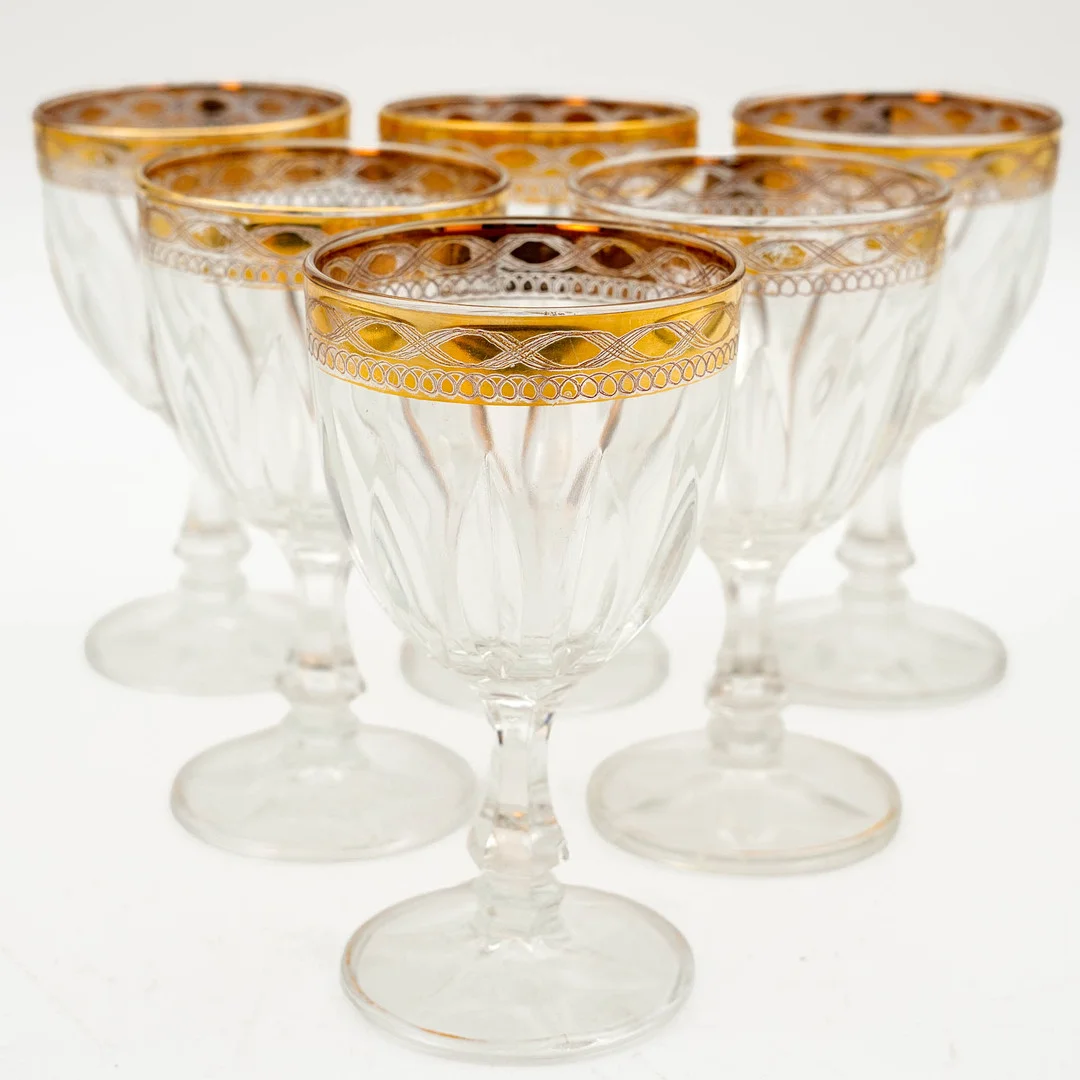 VINGLAS, 6 st, Kristallglas, Förgylld dekor, Italien, 1900-tal. — Utility glass — Norrlands Auktionsverk