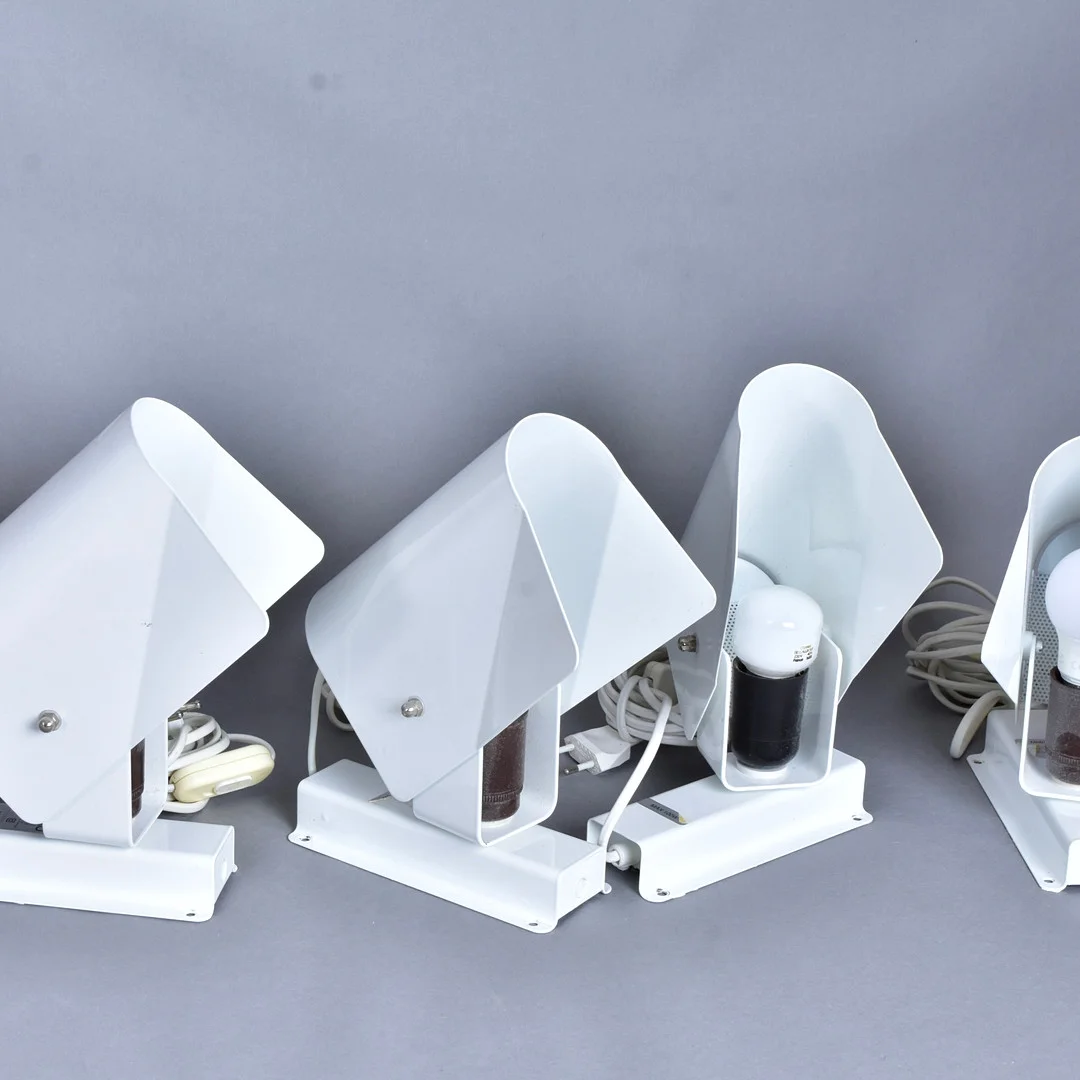 VÄGGLAMPOR, 4-stycken, lackerad metall, "Zero",Lindau&Lindekrantz. — Wall Lights — Halmstads Auktionskammare