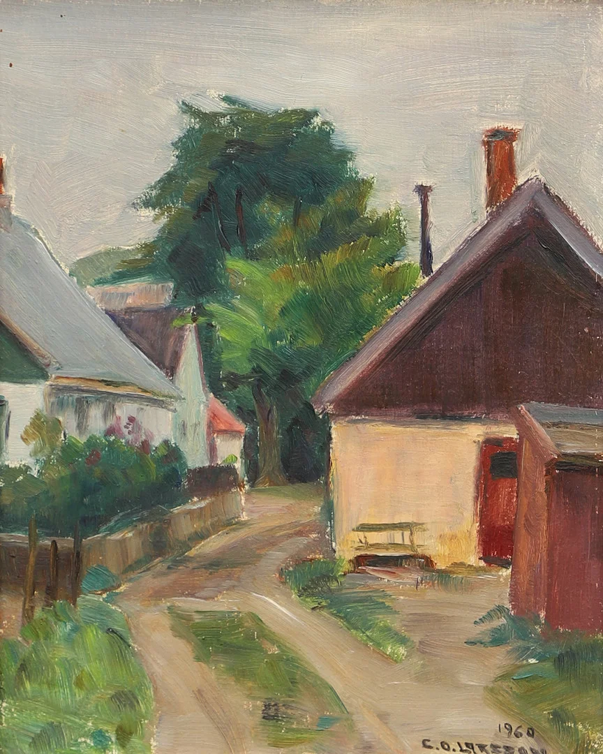 CARL OSCAR LARSSON. Motiv från Kåseberga by, olja på pannå, signerad och daterad 1960. — Paintings — Crafoord Auktioner Malmö