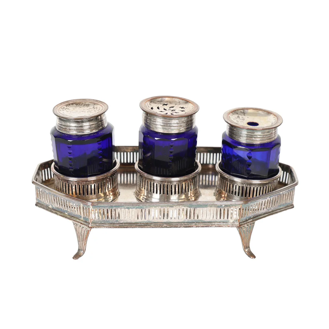 A GEORGE III SHEFFIELD PLATE DESK STAND. — Silver — Bishop & Miller