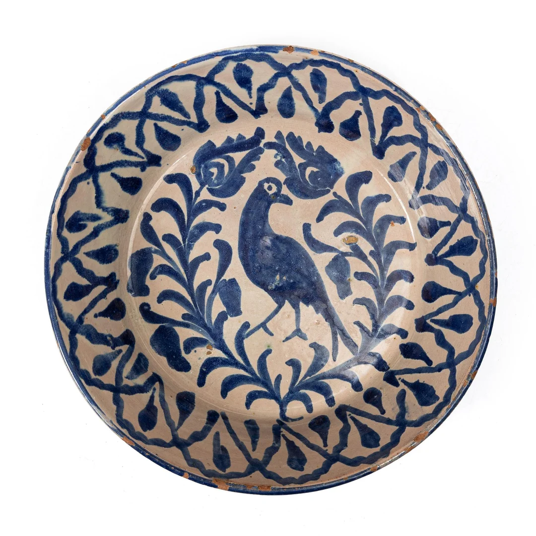 Skål, fajans, Spanien, 1800-tal. — Keramik & Porslin/Europeiskt — Bukowskis