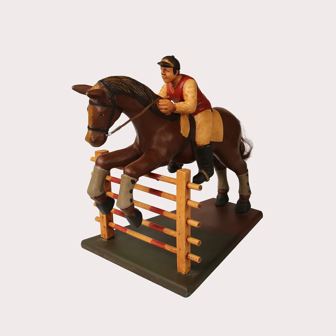 SKULPTUR, trä/gjutmassa, hinderhoppning. — Sculptures & Bronzes — Limhamns Auktionsbyrå
