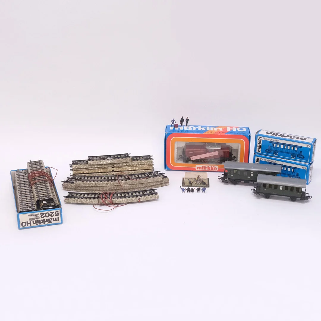 MODELLJÄRNVÄG, MÄRKLIN. — Toys — Björnssons Auktionskammare