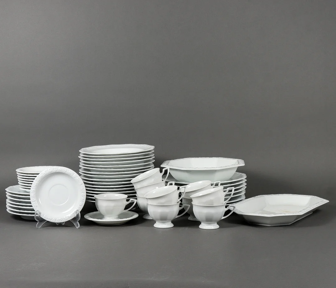 SERVIS Rosenthal, Classic Rose Collection. — Tableware — Karlstad Hammarö Auktionsverk