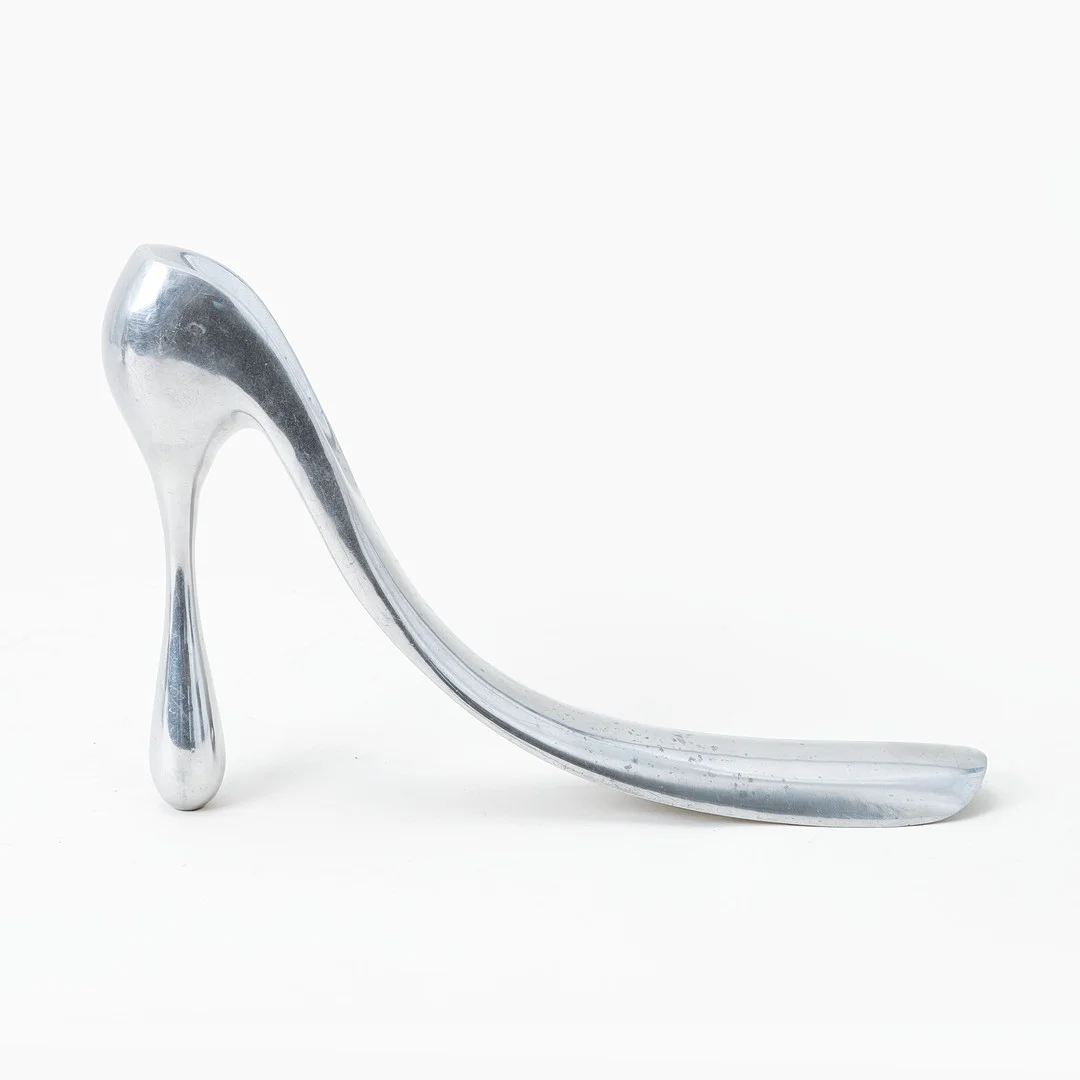 SKOHORN, vitmetall, Manolo Blahnik. — Vintage & Designer Fashion — Göteborgs Auktionsverk