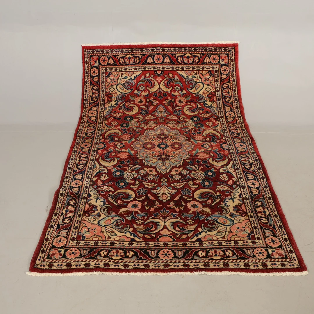 MATTA handknuten 205x130 cm. — Carpets — Höörs Auktionshall