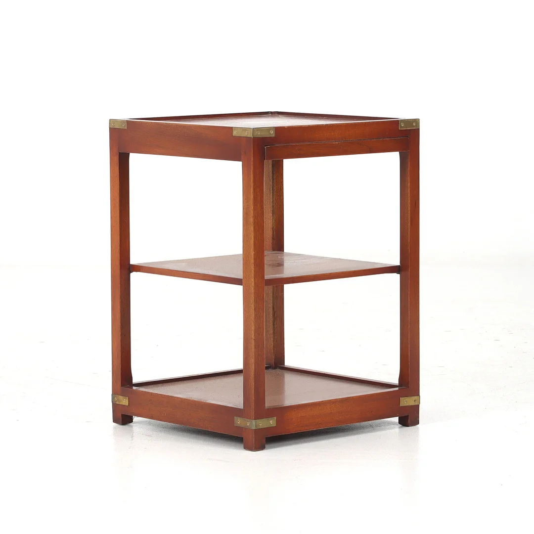 SIDOBORD, mahogny, Reprodux, England, 1900-talets andra hälft. — Tables — Stadsauktion Sundsvall