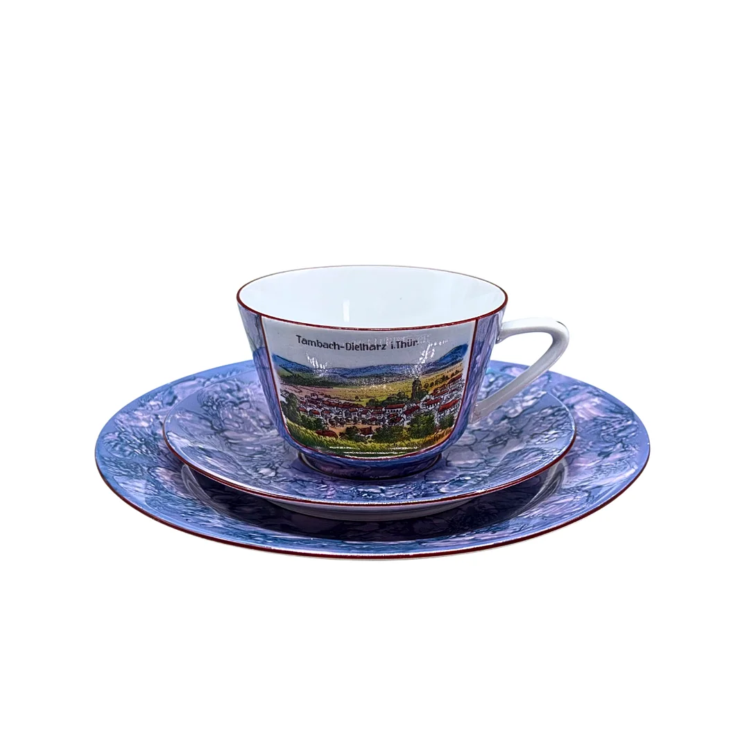 GROSSBREITENBACH - SAMMELTASSE MIT UNTERTASSE UND TELLER. — European — Auktionshaus Stuber's Hammerschlag