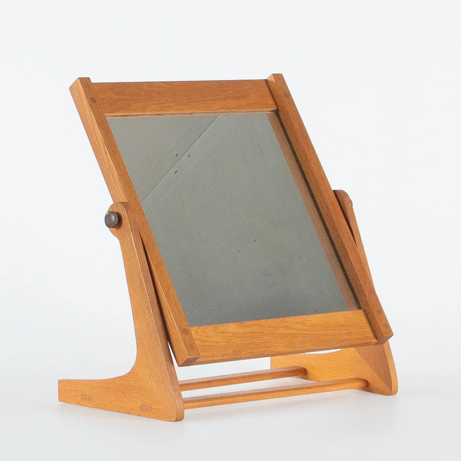 PER ARGÉN. Justerbar bordsspegel, ek, modell 634, Fröseke AB Nybrofabriken, Sverige, 1950-tal. — Mirrors — Laholms Auktionskammare
