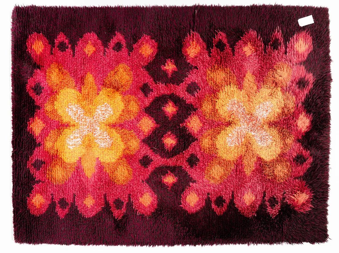 RYAMATTA, 148 x 203 cm, 1960-tal, Umeå. — Carpets — Norrlands Auktionsverk