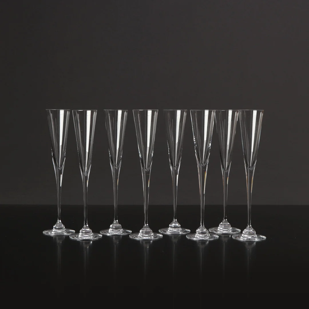 HEIKKI ORVOLA. CHAMPAGNEGLAS, ÅTTA ST. Iittala, "Aurora". — Tableware — Skånes Auktionsverk