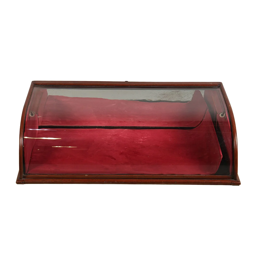 A VICTORIAN MAHOGANY AND GLASS TABLE VITRINE. — Paintings — Bishop & Miller
