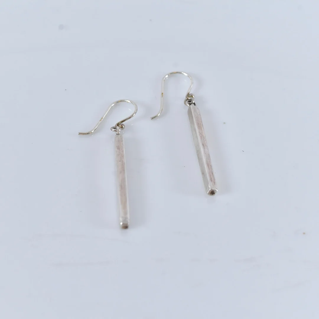 ÖRHÄNGEN, sterlingsilver. — Earrings — Halmstads Auktionskammare