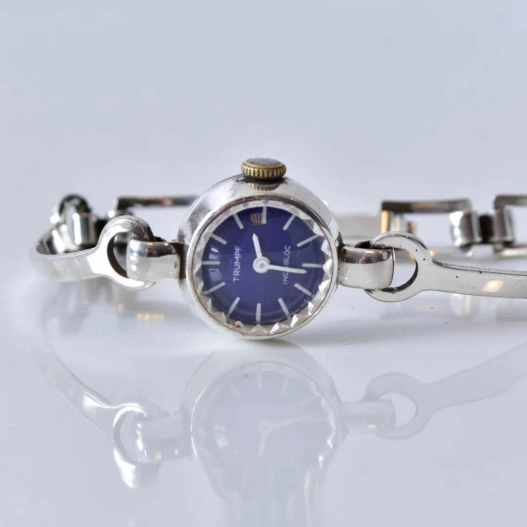 DAMARMBANDSUR, Trumpf, 835/1000 silver. — Wristwatches — Halmstads Auktionskammare