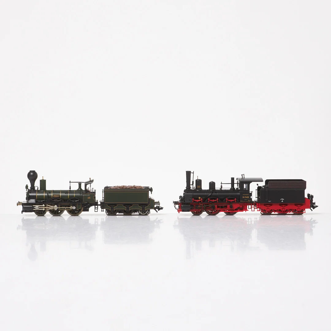MÄRKLIN H0, 2 st, ånglok, nr. 37971 samt 37972, i originalkartonger. — Model railways — Stockholms Auktionsverk Sickla