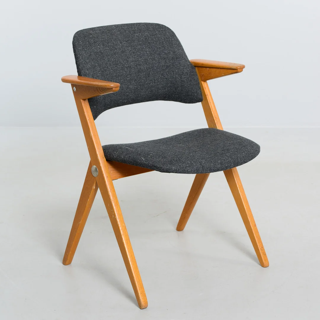 BENGT RUDA. Stol, "Triva", Nordiska Kompaniet. — Armchairs & Chairs — Formstad Auktioner