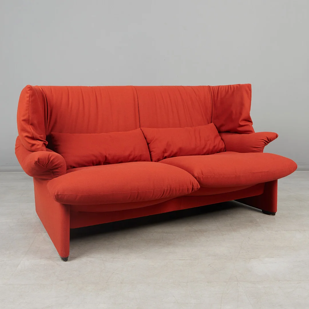 VICO MAGISTRETTI. Cassina, Sofa / Zweisitzer, Modell 'Portovenere', Stahl, Textil, Entwurf 1989, Italien. — Sofas & Seatings — Stockholms Auktionsverk Köln