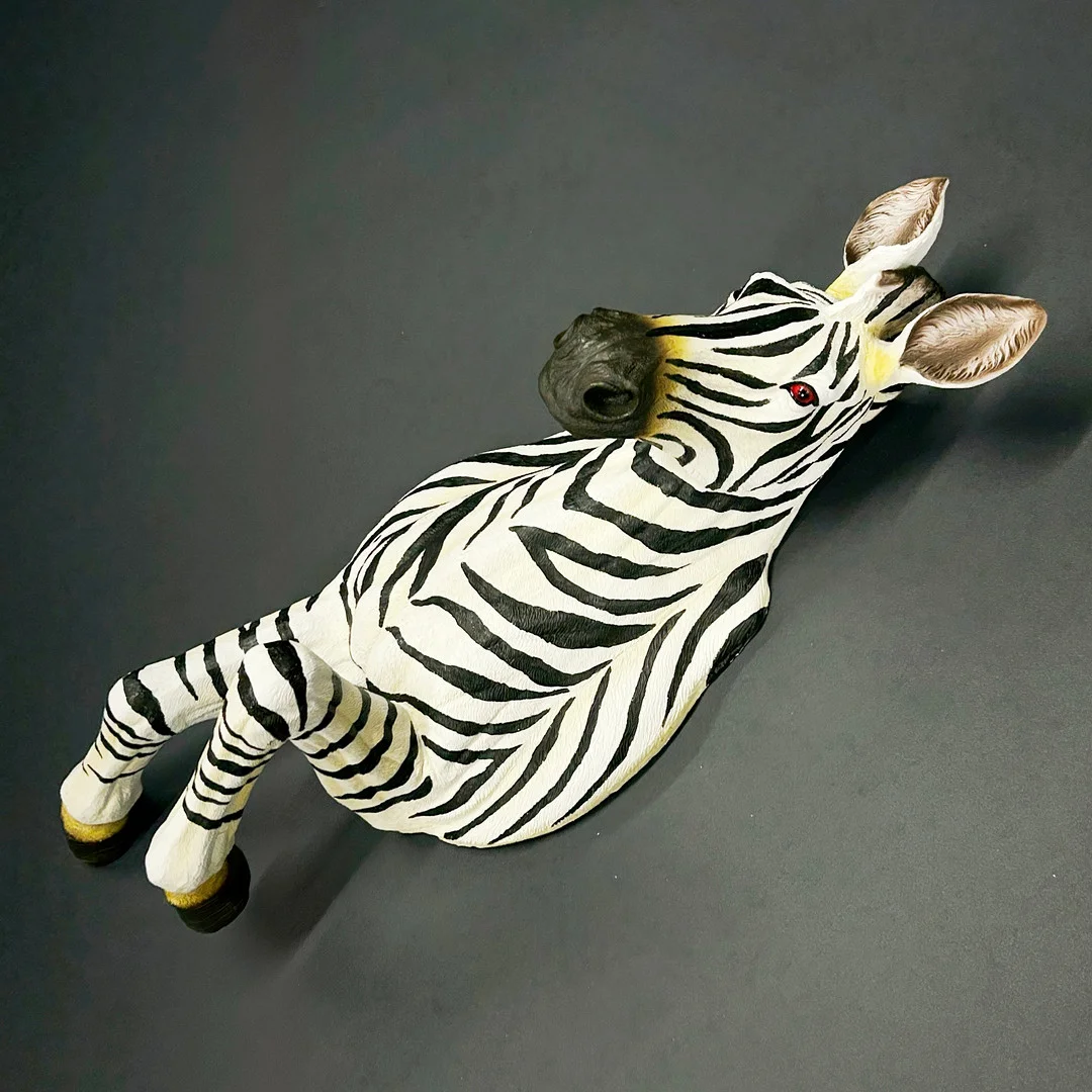 RESIN ZEBRA WALL HANGING. — Sculptures & Bronzes — Chalkwell Auctions