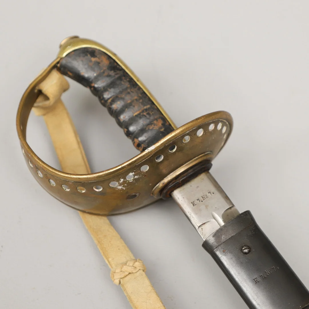 SABEL, svensk, m/1893, för manskap vid kavalleriet, klinga märkt G. E. Svalling Eskilstuna. — Edged weapons — Crafoord Auktioner Malmö
