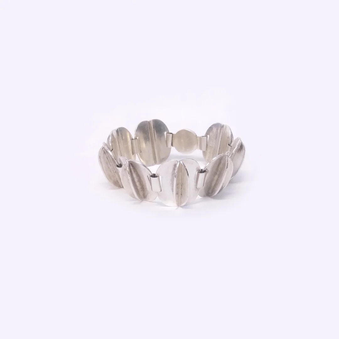ANTON MICHELSEN. ARMBAND, STERLINGSILVER. — Bracelets — Björnssons Auktionskammare