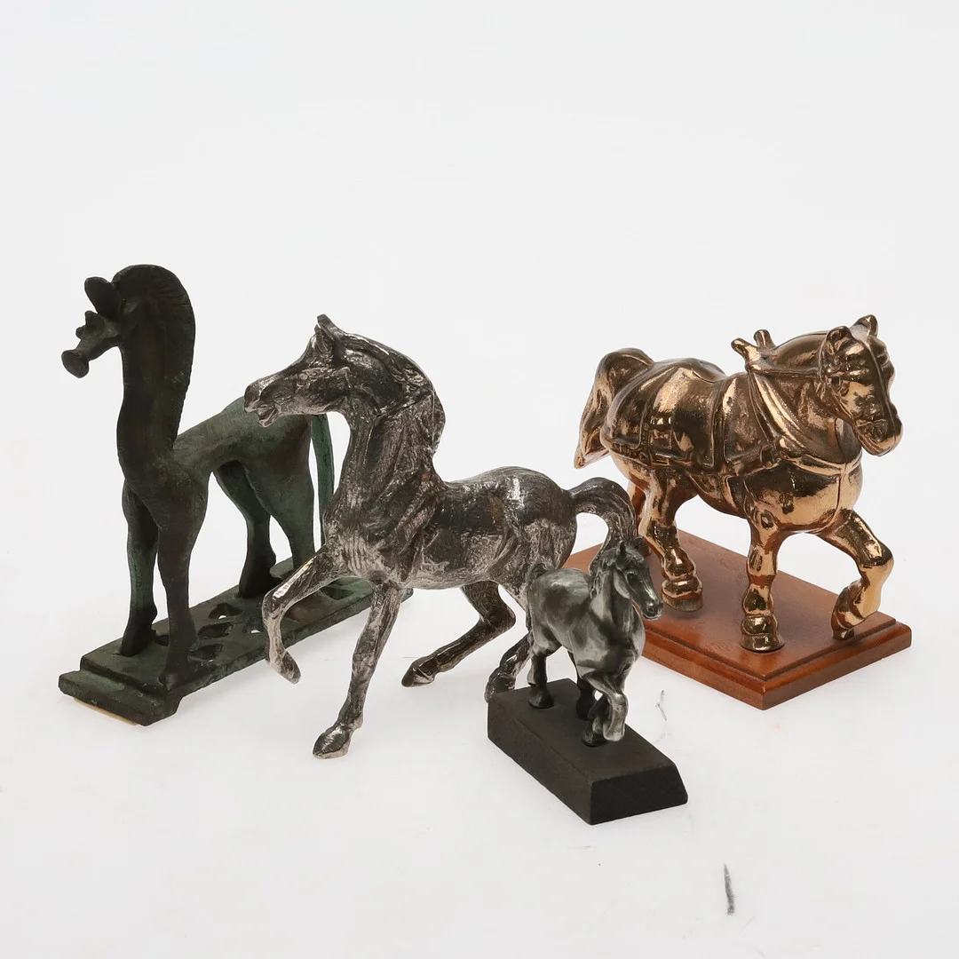 SKULPTURER, 4 st , metall, hästar. — Sculptures & Bronzes — Örebro Stadsauktioner