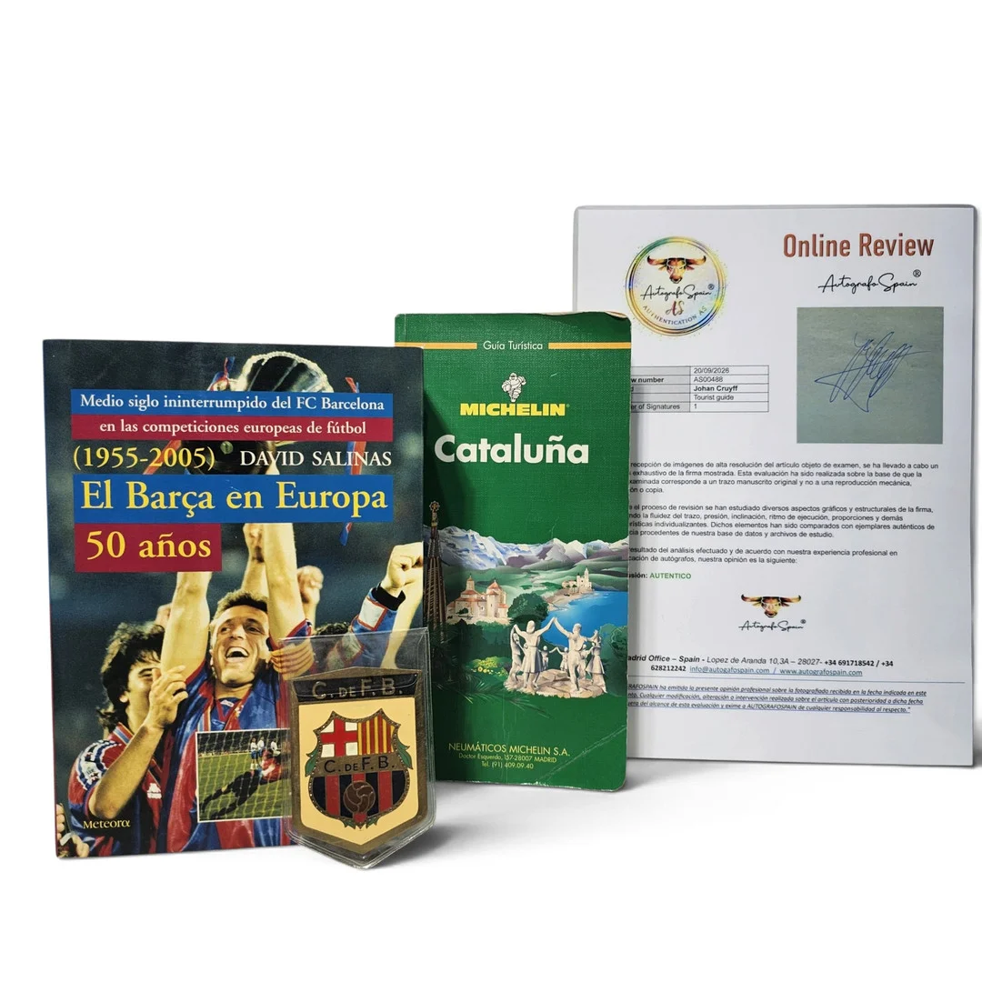 Dos libros. Autógrafos de Cruyff y Cocu. Fútbol Club Barcelona (FCB) Uno certificado. — Autographs & Manuscripts — Arce Auctions