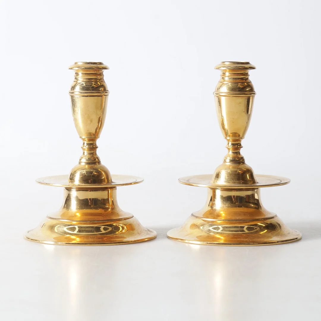LJUSSTAKAR, ett par, mässing, barockstil, 1900-tal. — Candlesticks — Gomér & Andersson Nyköping
