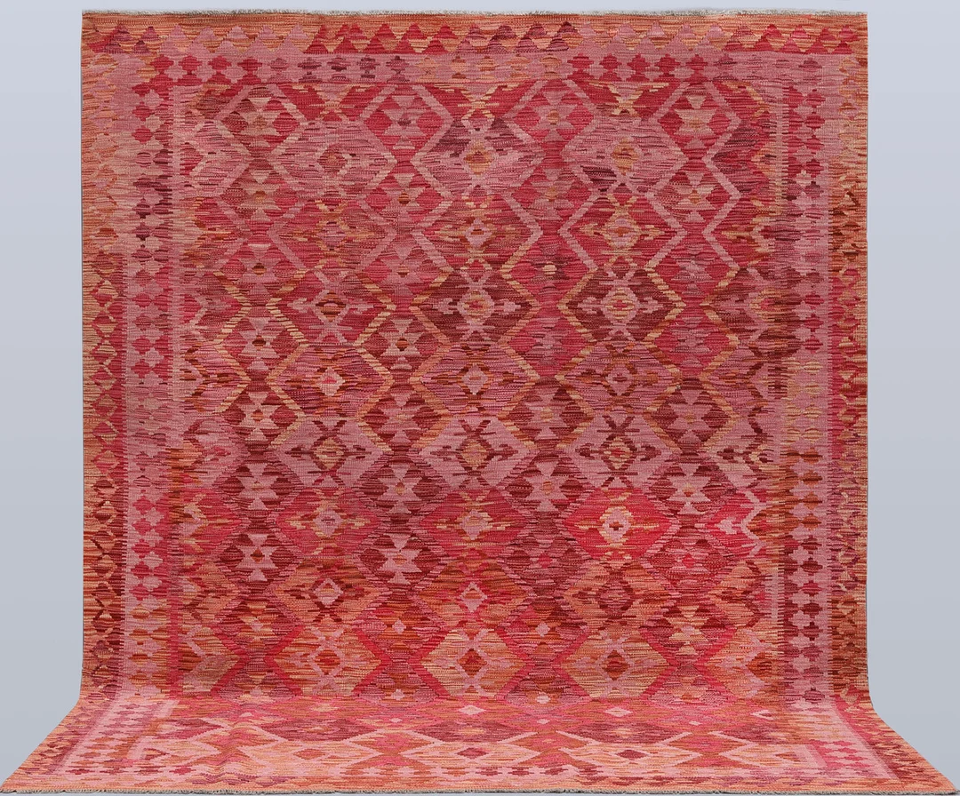 ORIENTMATTA. Kelim klassisk design, 295 x 206 cm. — Oriental Carpets & Textiles — Gomér & Andersson Linköping