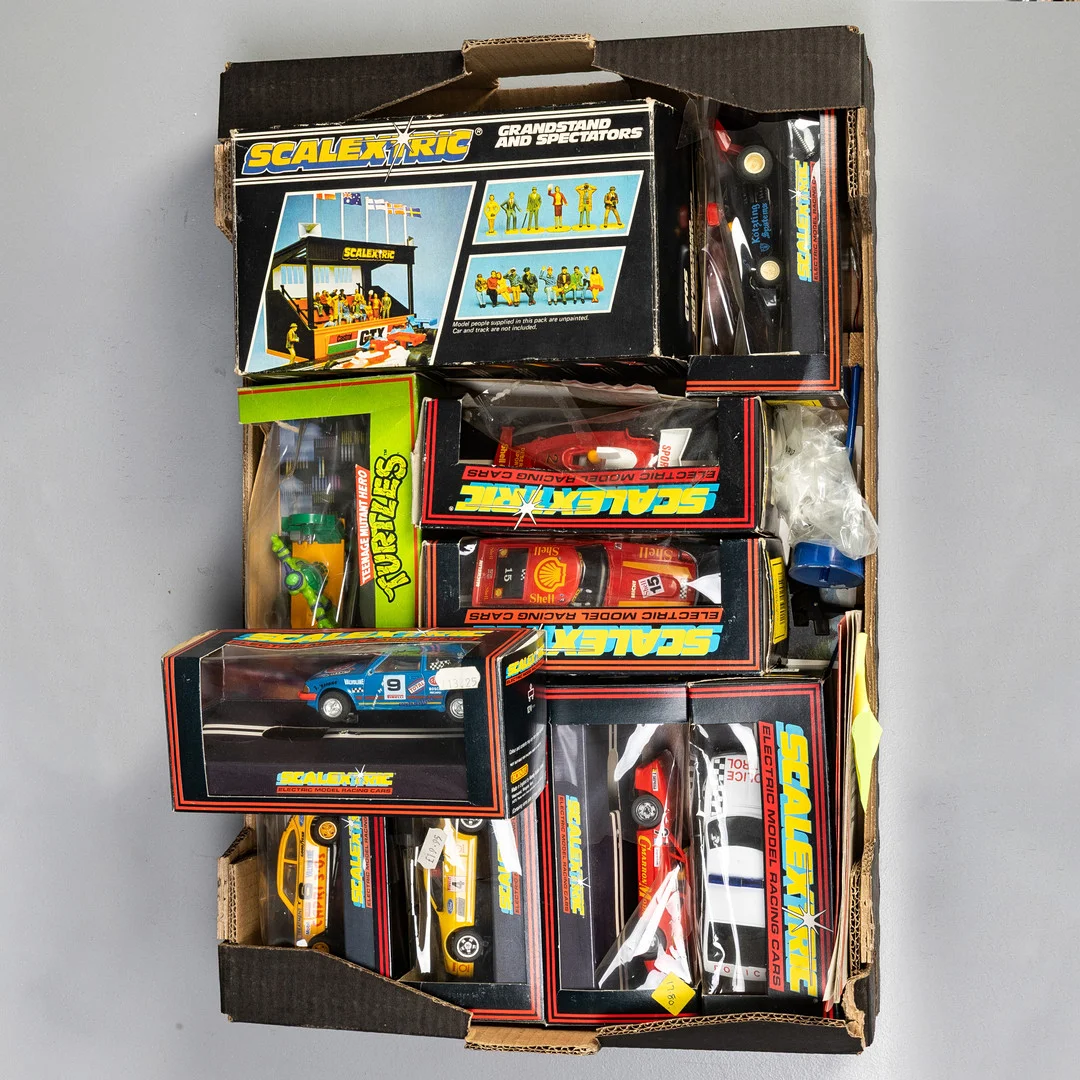 SLOT CARS - SCALEXTRIC. — Other toys — Griffin’s Auctioneers