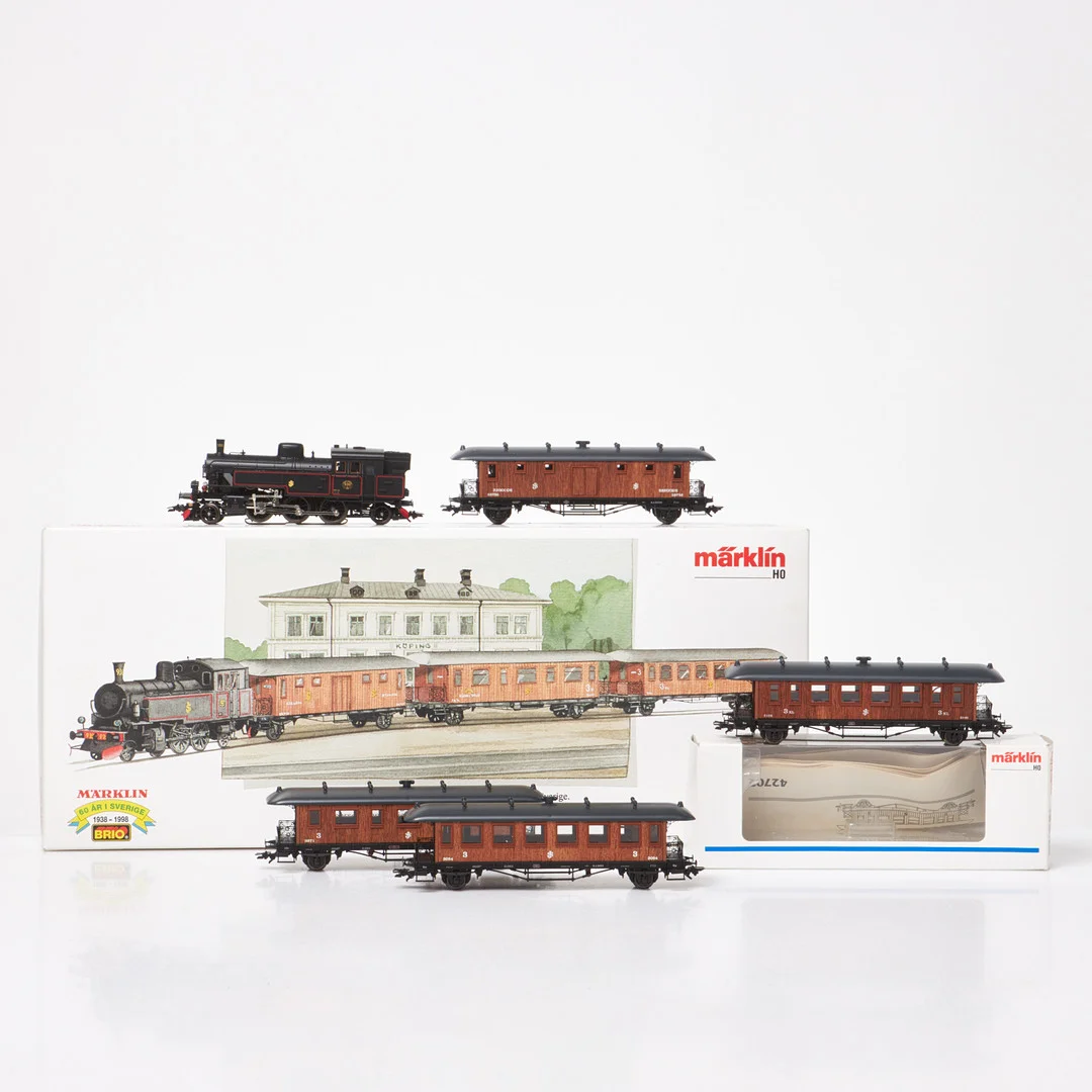 MÄRKLIN H0, 2 dlr, nr 28702 samt 42702, i originalkartonger. — Model railways — Stockholms Auktionsverk Sickla