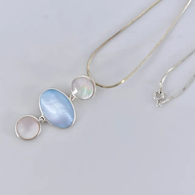 HALSKEDJA MED HÄNGE, sterlingsilver.