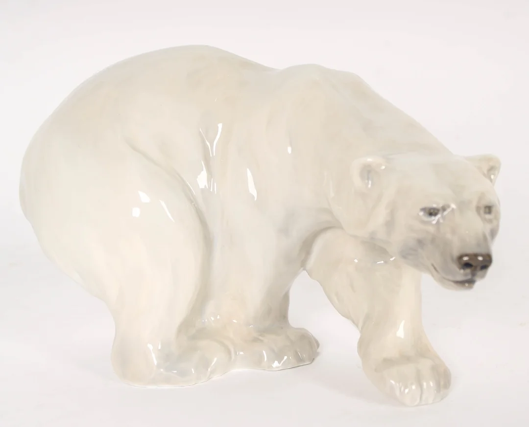 Royal Copenhagen. Porcelain figure, polar bear, no. 1137 — Glass, porcelain and ceramics/Figures — Lauritz