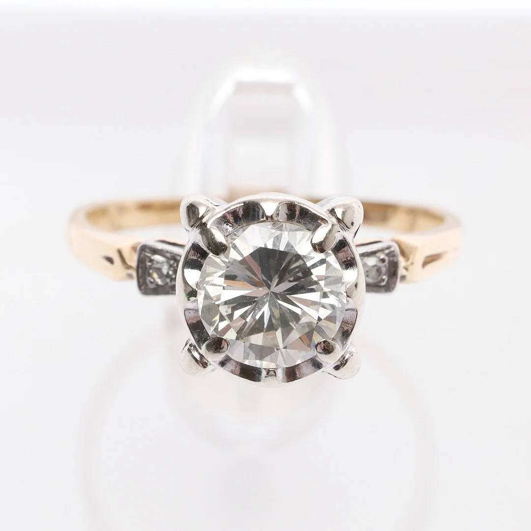 14K MARKED YELLOW METAL RING, SET NATURAL DIAMOND, 1.3CTS APPROX. — Rings — Young's Auctions
