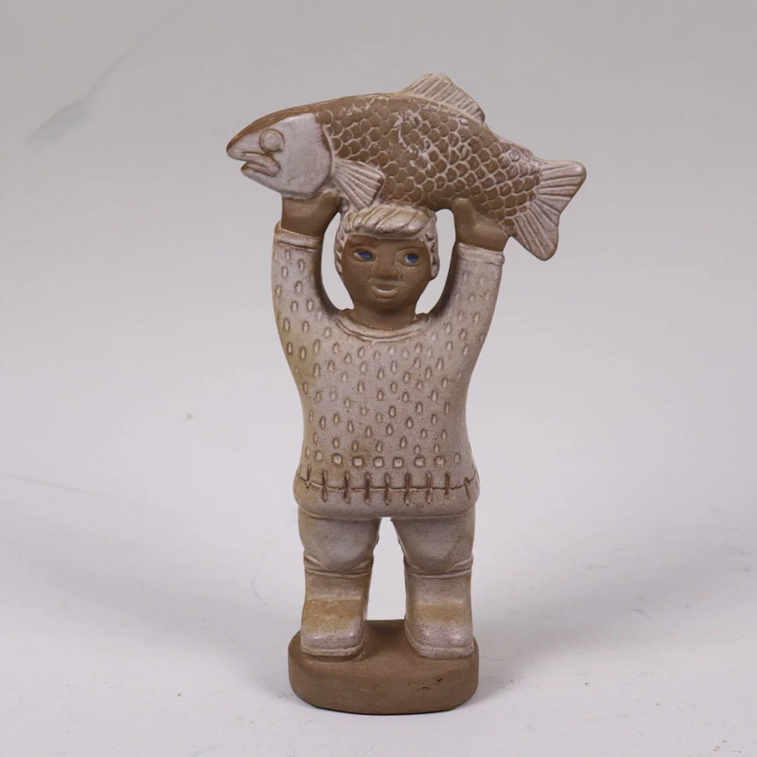 DOROTHY CLOUGH. figurin i keramik, "Paul", Upsala-Ekeby. — European — Markus Auktioner