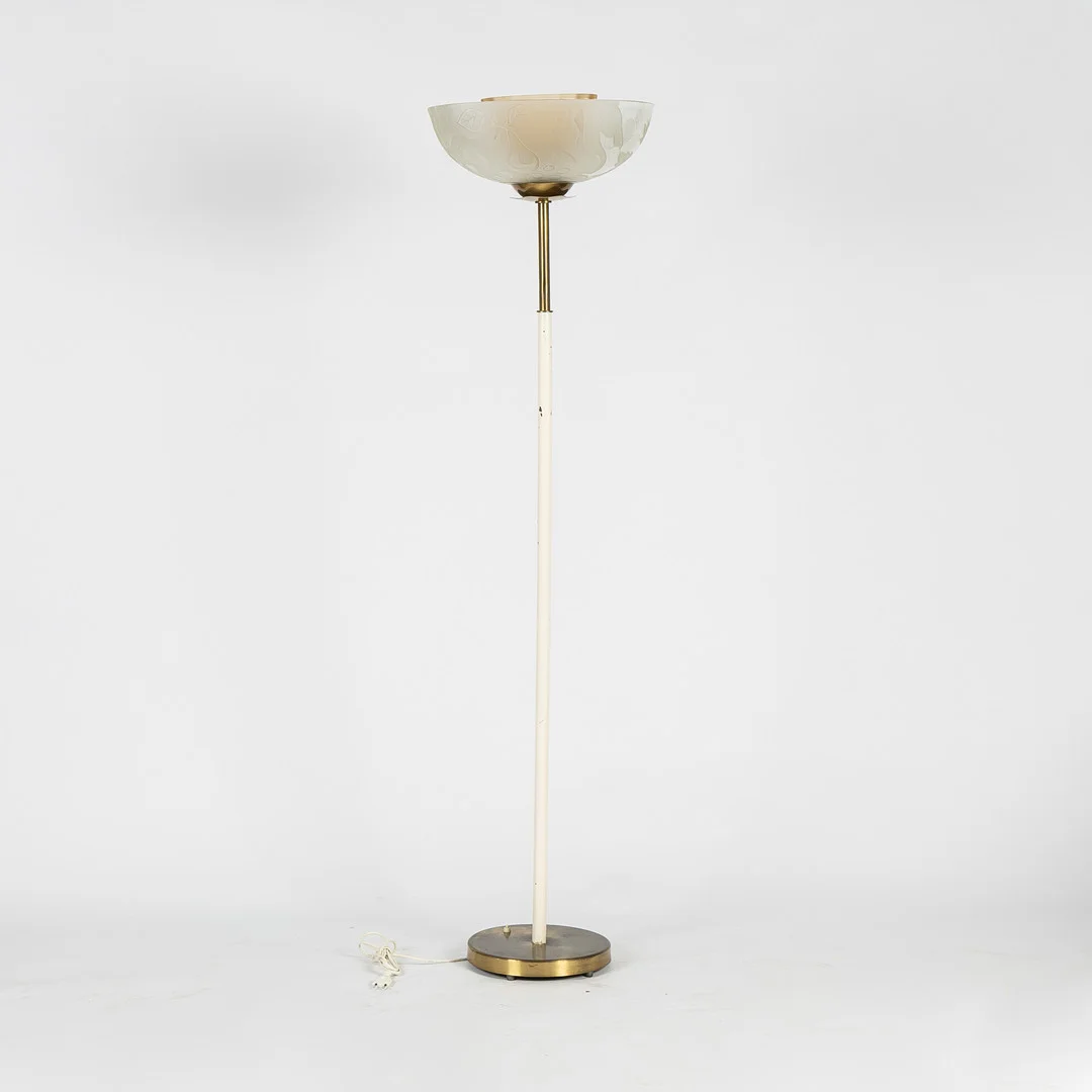BO NOTINI. Golvlampa, mässing och glas, Glössner & Co. 1945. — Floor lights — Stockholms Auktionsverk Helsingborg