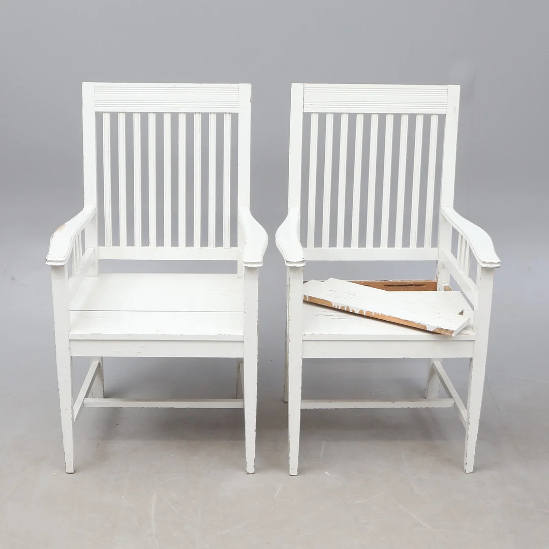 KARMSTOLAR 2 st, jugend, tidigt 1900-tal. — Armchairs & Chairs — Kalmar Auktionsverk
