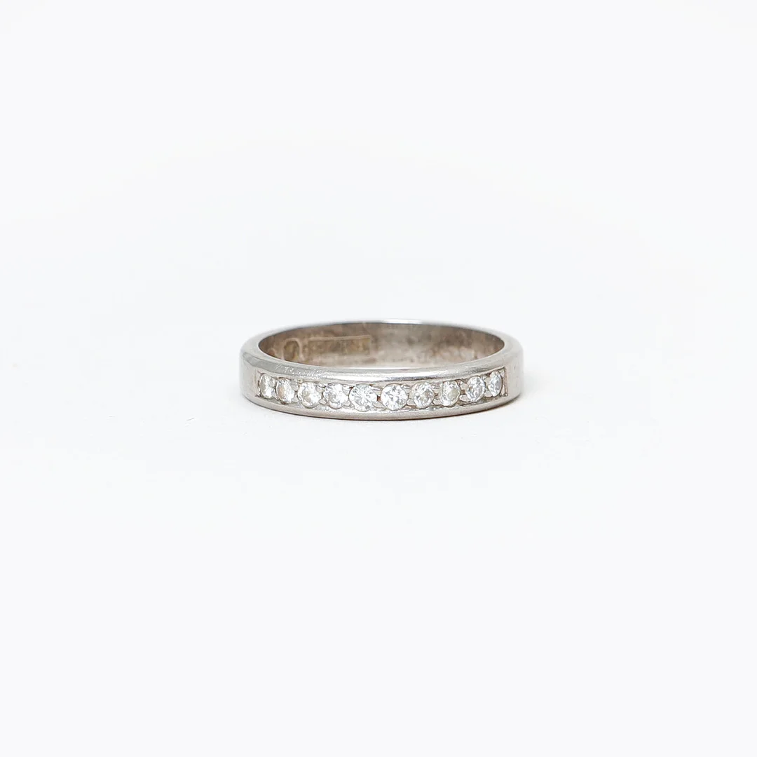 RING, 18k vitguld och diamanter, vikt ca 4 gram. — Rings — Göteborgs Auktionsverk