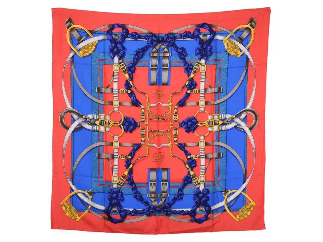 HERMÈS, SCARF, Grand Manege, Henri d'Origny, 100% siden, 90x90 cm, multifärgad, röd, blå, gul. Excellent Condition. — Accessoarer/Scarves — Kaplans