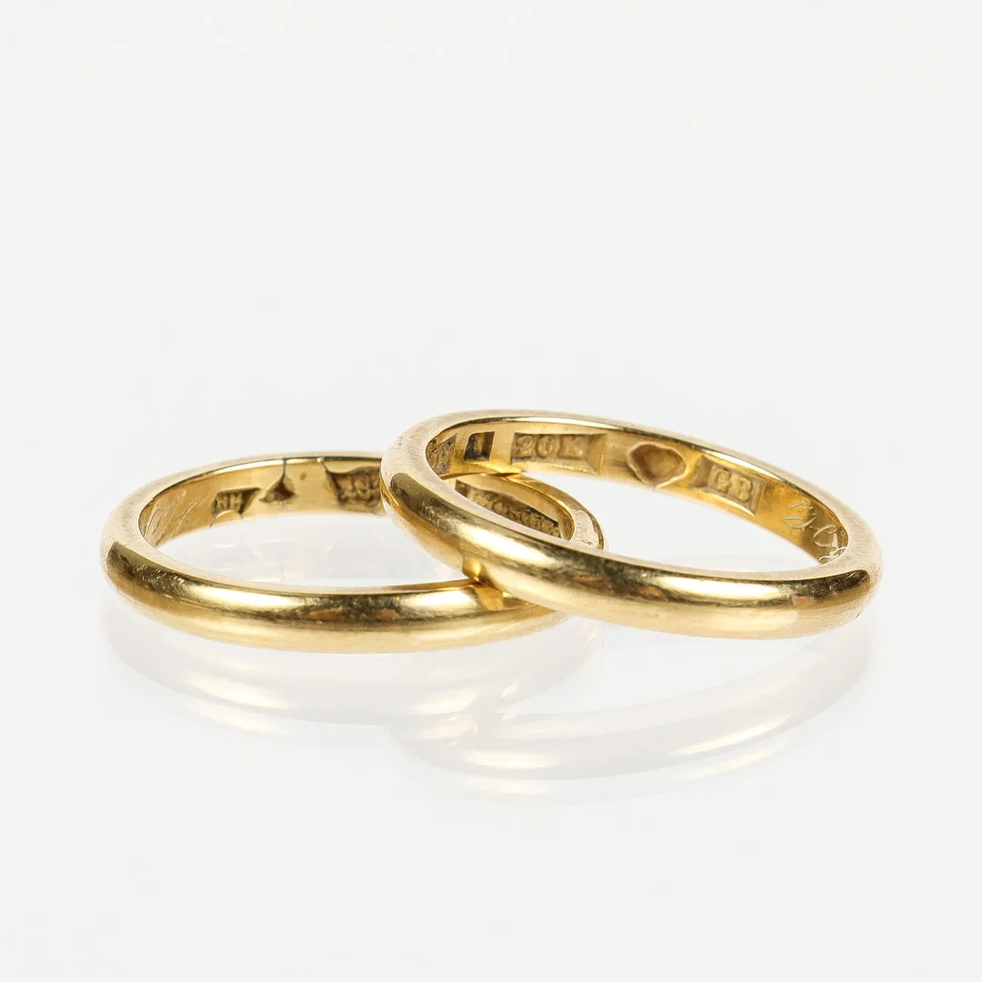 RINGAR 2 stycken, 20k guld. — Rings — Karlstad Hammarö Auktionsverk