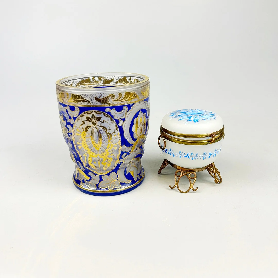 FINE BOHEMIAN GLASS GOBLET AND BOX. — Art glass — Chalkwell Auctions