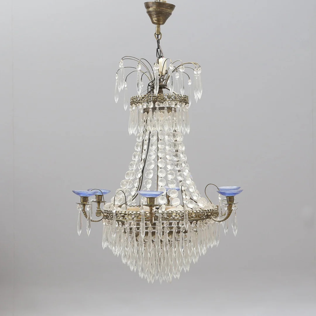 LJUSKRONA, glas/metall, gustaviansk stil, 1900-tal. — Chandeliers — Kalmar Auktionsverk