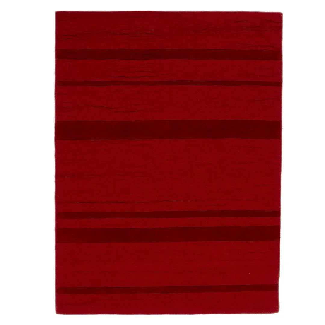 MATTA, röd, handtufftad ull. — Oriental Carpets & Textiles — Garpenhus Auktioner